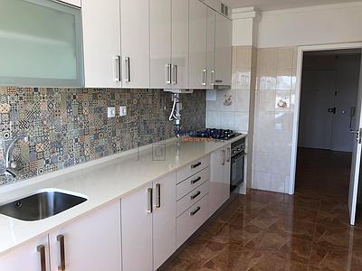 Apartamento T2 na Ramada e Caneças