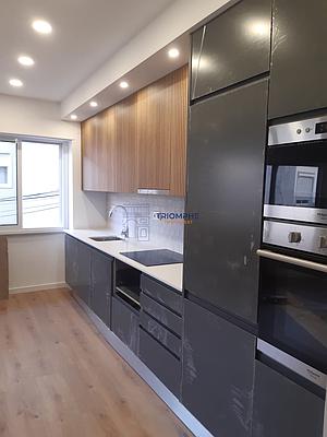 2+1 Bedroom Apartment, Venteira Amadora