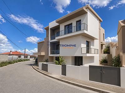 T5+2 Villa with Pool and River View